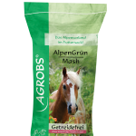 AGROBS AlpenGrün Mash er et velsmagende mash-produkt baseret på prebiotiske Prenatura®-fibre samt udvalgte frugter og grøntsager som gulerødder, rødbeder, pastinak og æble. Produktet indeholder loppefrøskaller og hørfrø, som bidrager med naturligt forekommende slimstoffer. Fennikel og kommen indgår som en del af råvaresammensætningen, og hyben bidrager med naturligt forekommende C-vitamin. AlpenGrün Mash er sammensat med et afbalanceret calcium- og fosforforhold på 2:1, er meget drøj i brug og kan både røres op med lunt og koldt vand. Produktet er korn- og melassefrit, uden hvedeklid og uden kunstige tilsætningsstoffer.